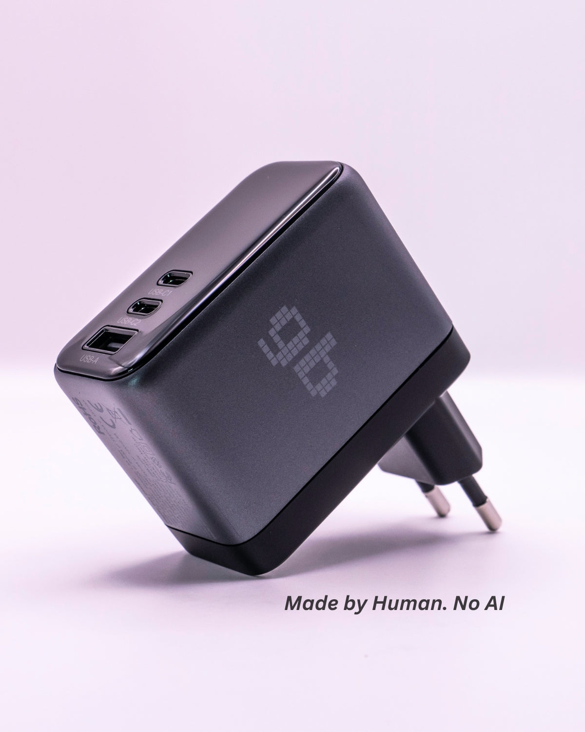 Încărcător GB 100W GaN, 2 x USB-C, 1 x USB-A, Afișaj LED, Fast Charge, Touch, Cablu USB-C 68cm - Laptop, Telefon, Tabletă