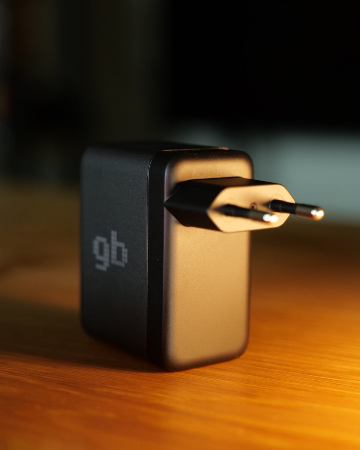 Încărcător GB 45W GaN, 2x USB-C, 1 x USB-A, Afișaj LED, Power Delivery + PPS, Fast Charge - Telefon, Tabletă