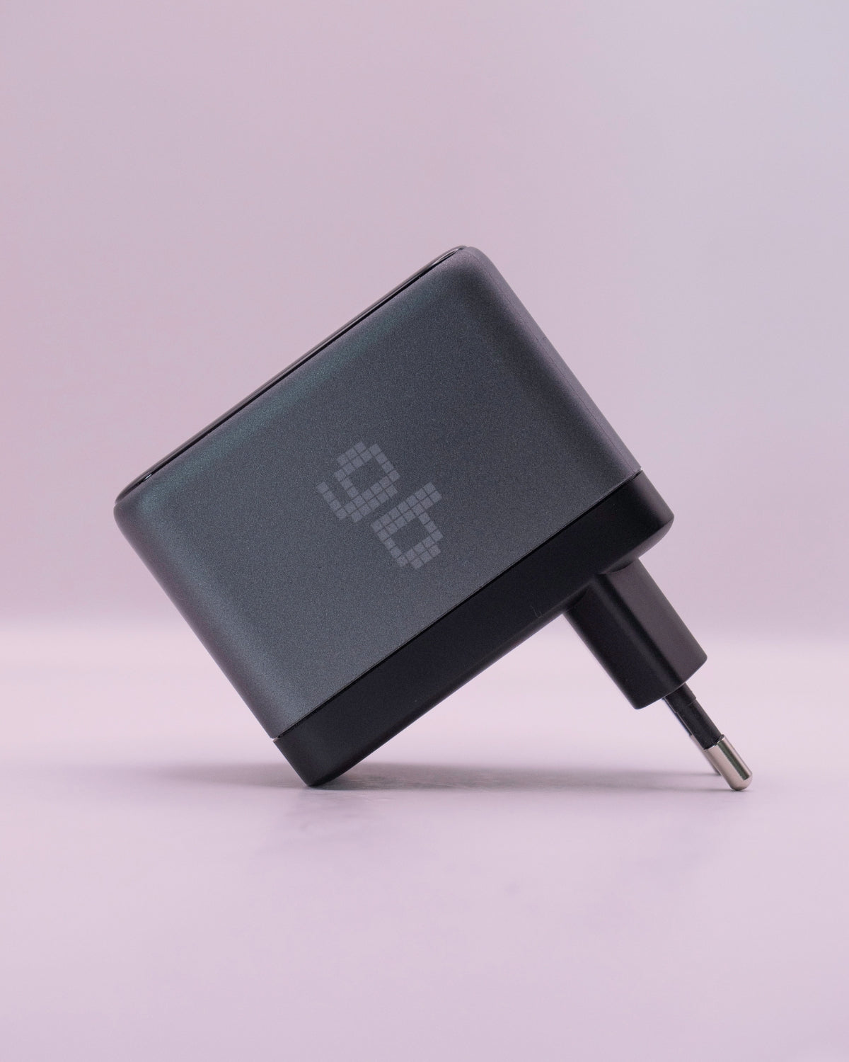 Încărcător GB 65W GaN, 2x USB-C, 1 x USB-A, Afișaj LED, Touch, Power Delivery + PPS - Laptop, Telefon