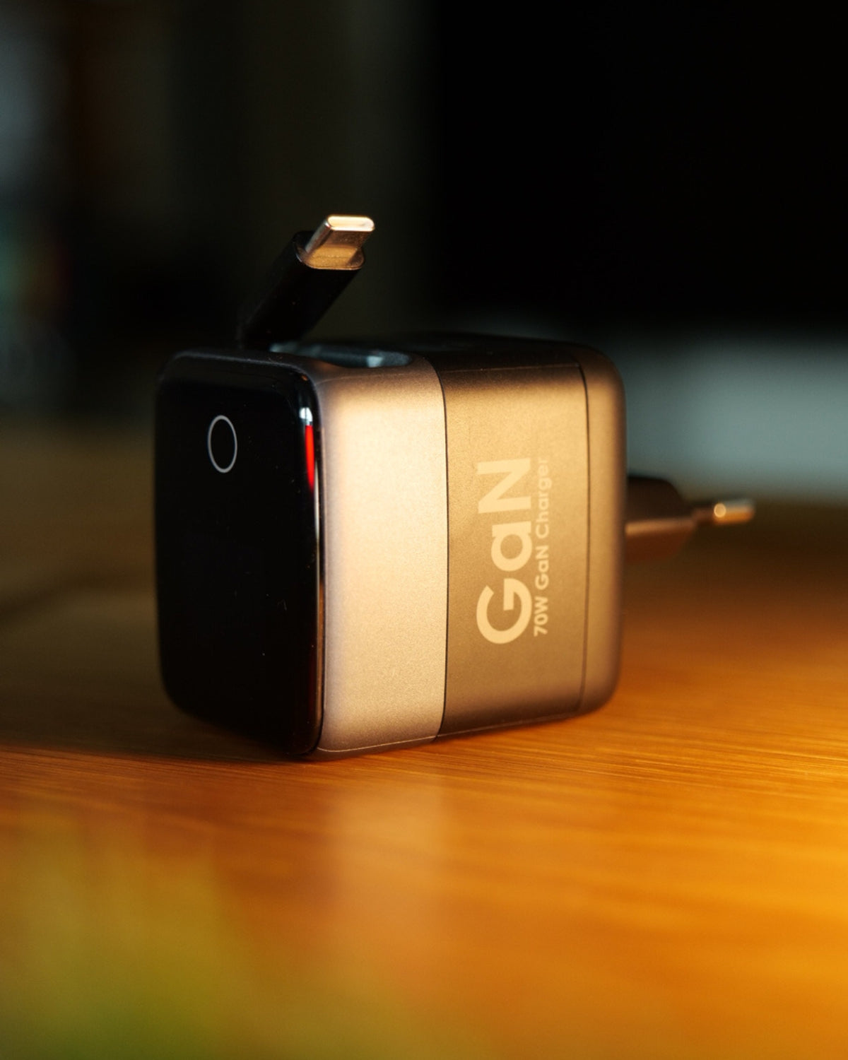 Încărcător rapid GB 70W GaN USB-C, 2x USB-C, 1 x USB-A, Afișaj LED, Power Delivery + PPS