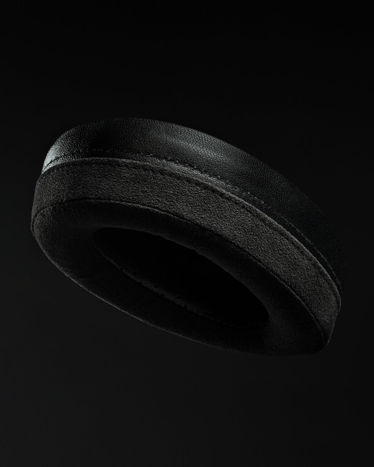 Bureți căști Meze Elite, Empyrean II, Alcantara