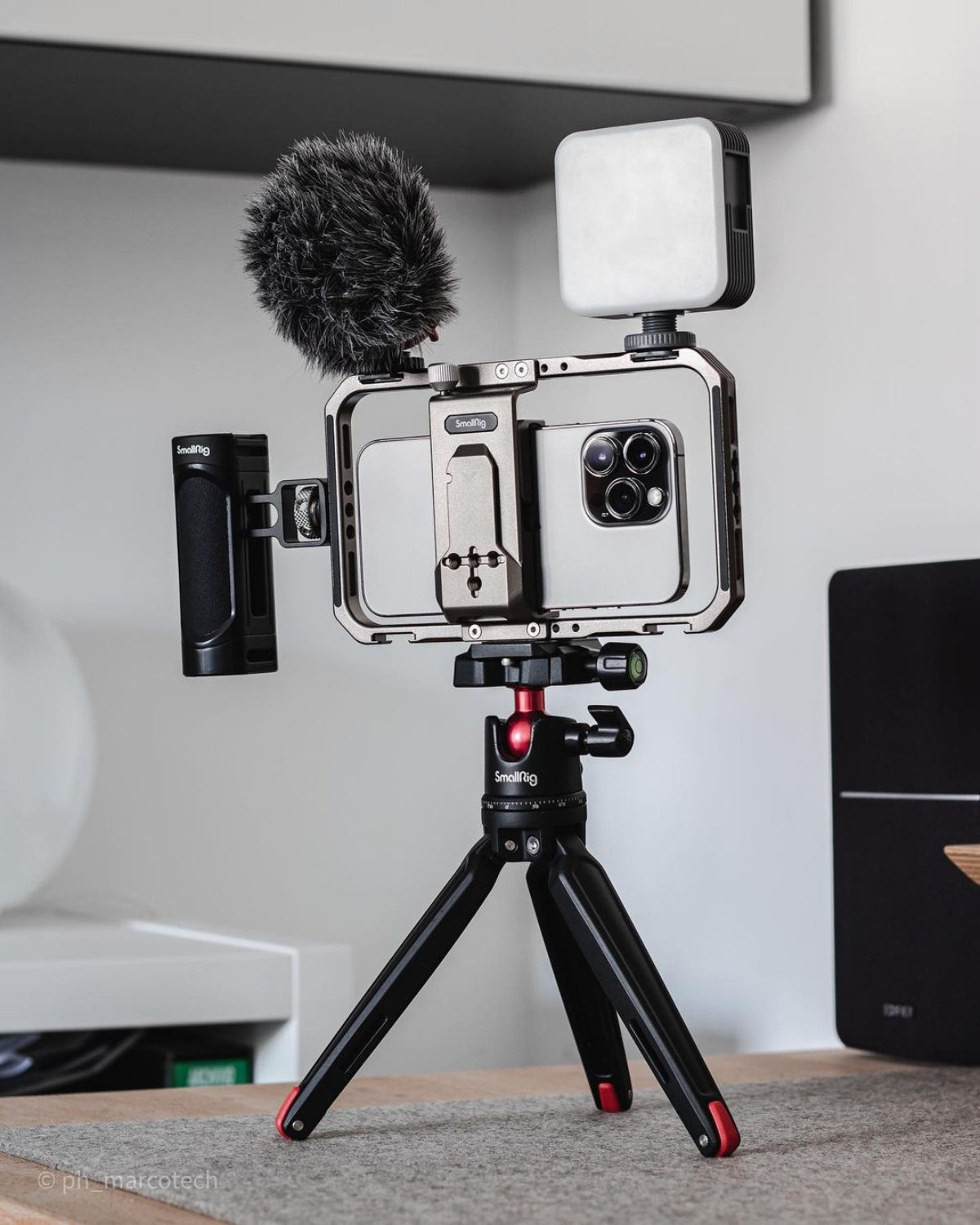 SmallRig 3384 All-in-One Video Kit For Smartphone Creators