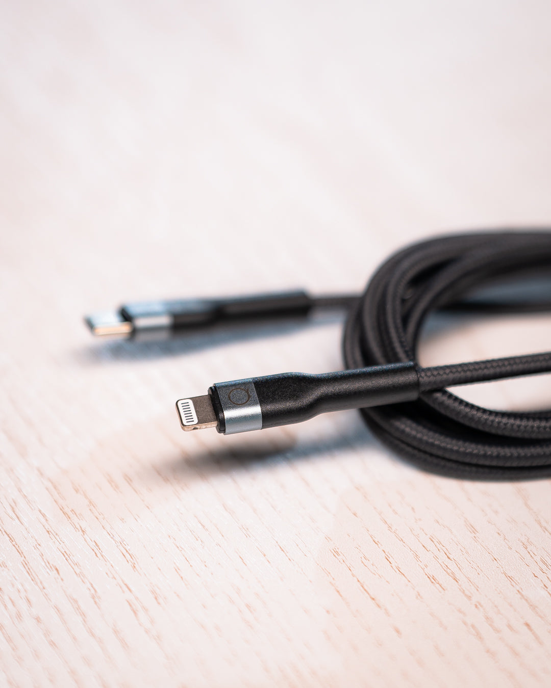 Cablu Linq Pro, USB-C la Lightning, 2 Metri