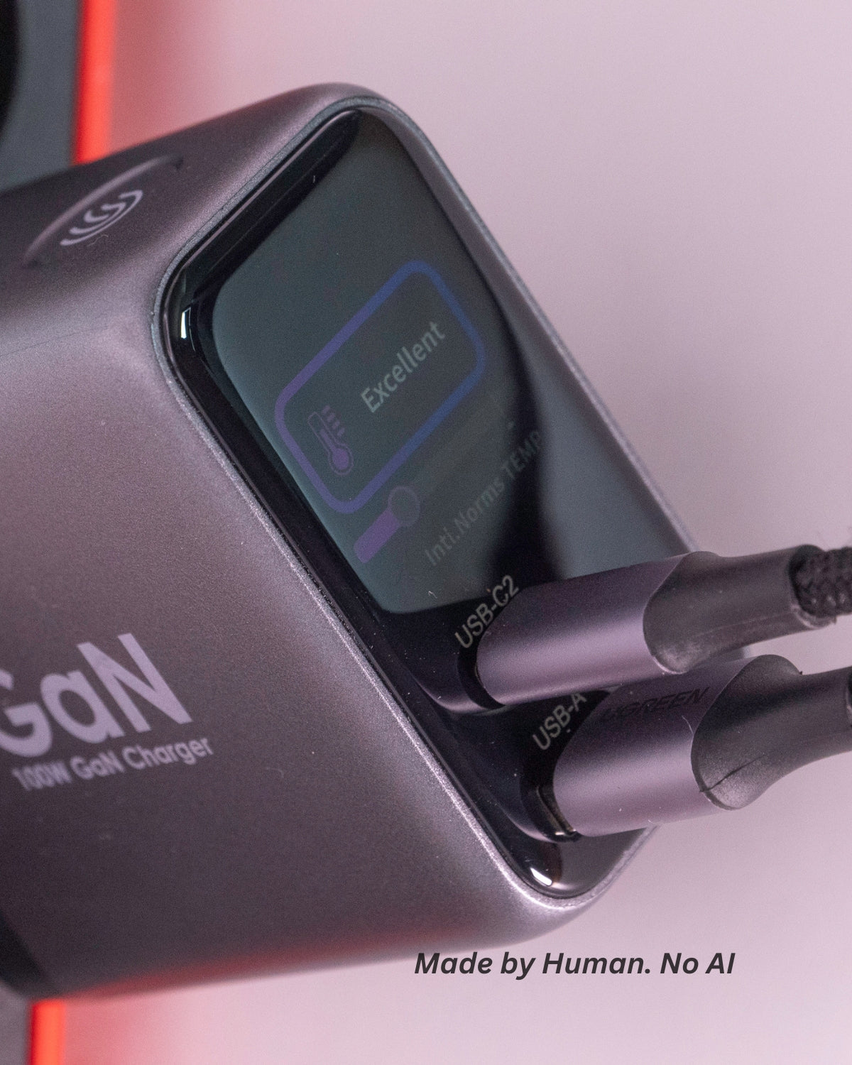 Încărcător GB 100W GaN, 2 x USB-C, 1 x USB-A, Afișaj LED, Fast Charge, Touch, Cablu USB-C 68cm  - Laptop, Telefon, Tabletă