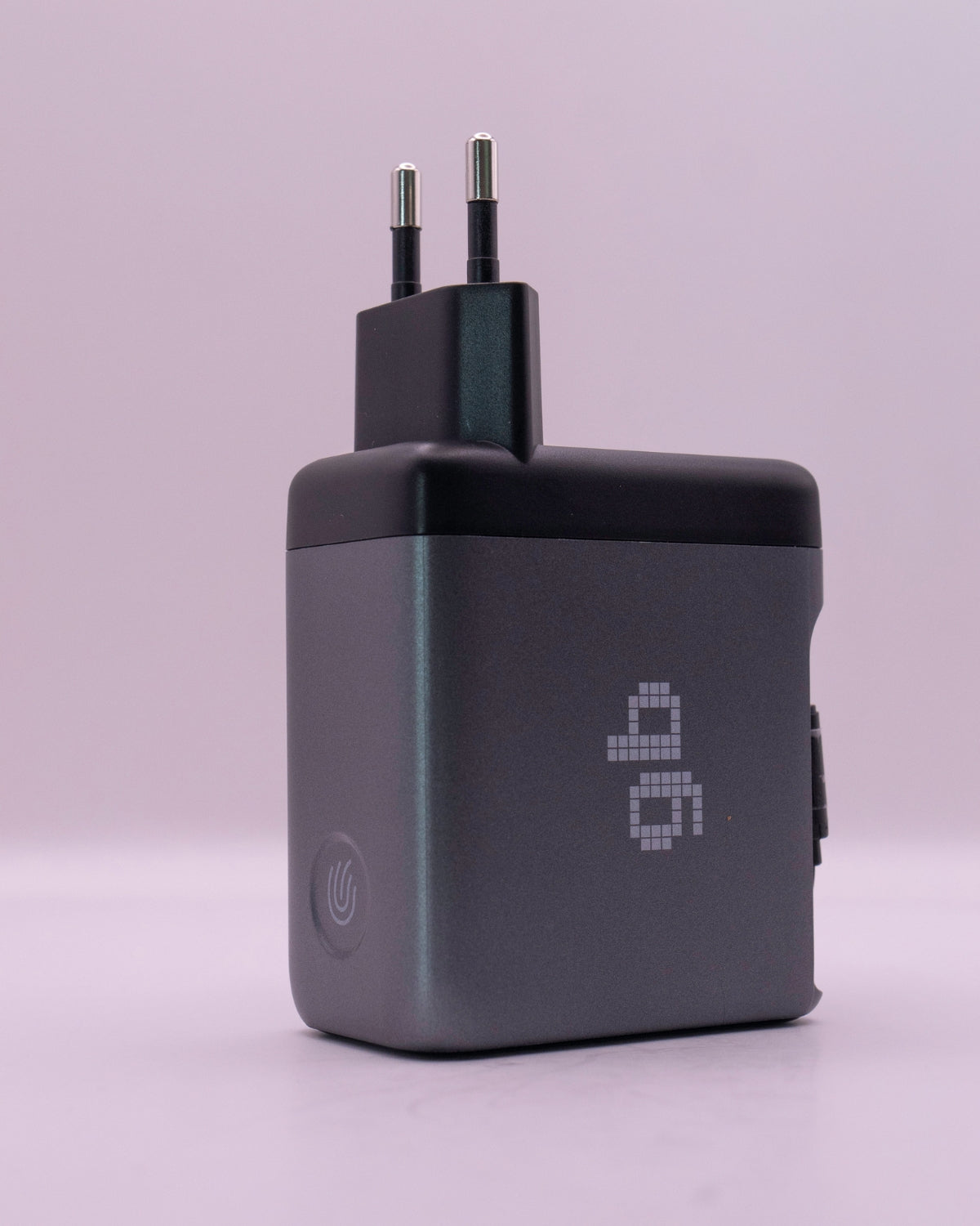 Încărcător GB 100W GaN, 2 x USB-C, 1 x USB-A, Afișaj LED, Fast Charge, Touch, Cablu USB-C 68cm  - Laptop, Telefon, Tabletă