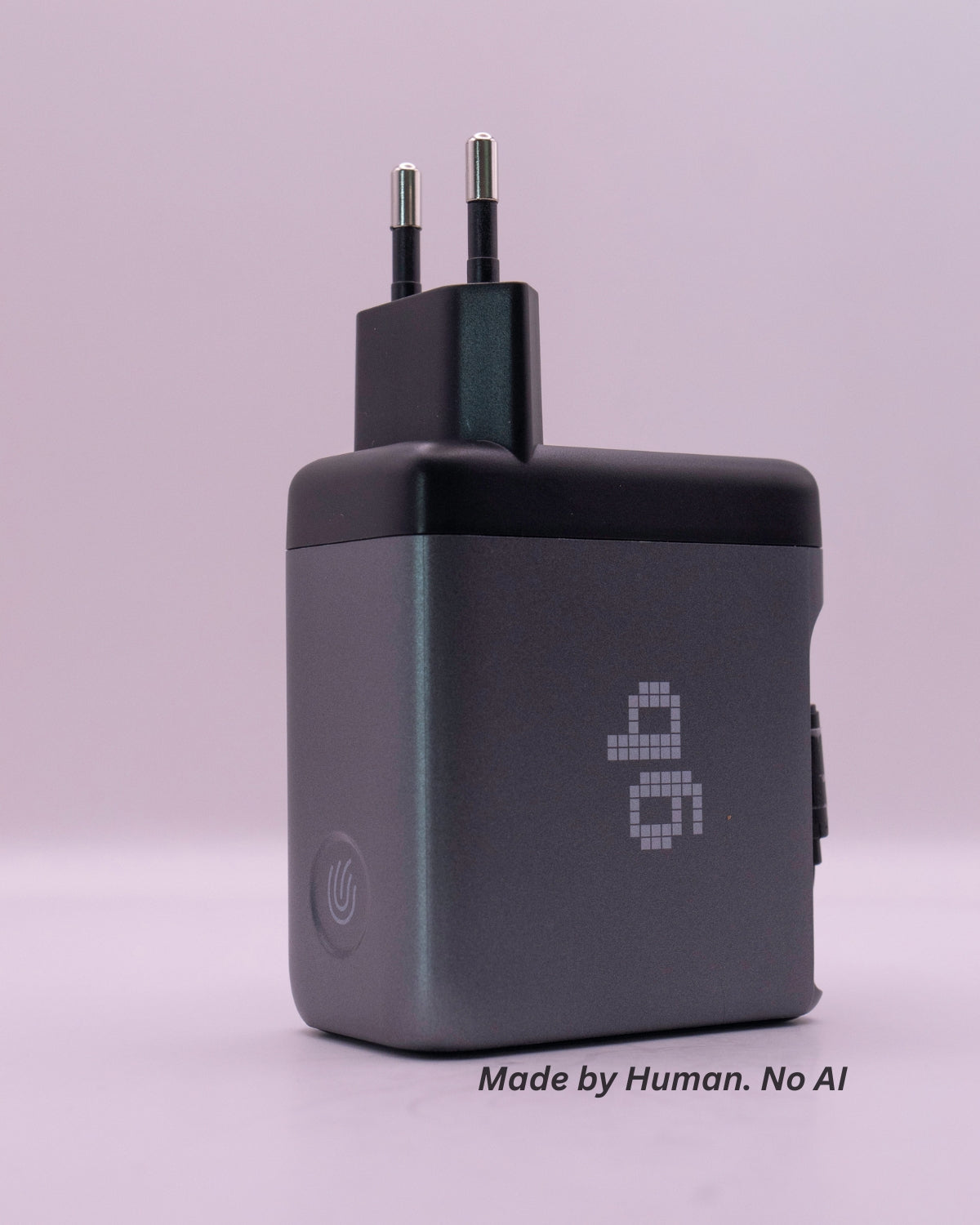 Încărcător GB 100W GaN, 2 x USB-C, 1 x USB-A, Afișaj LED, Fast Charge, Touch, Cablu USB-C 68cm  - Laptop, Telefon, Tabletă