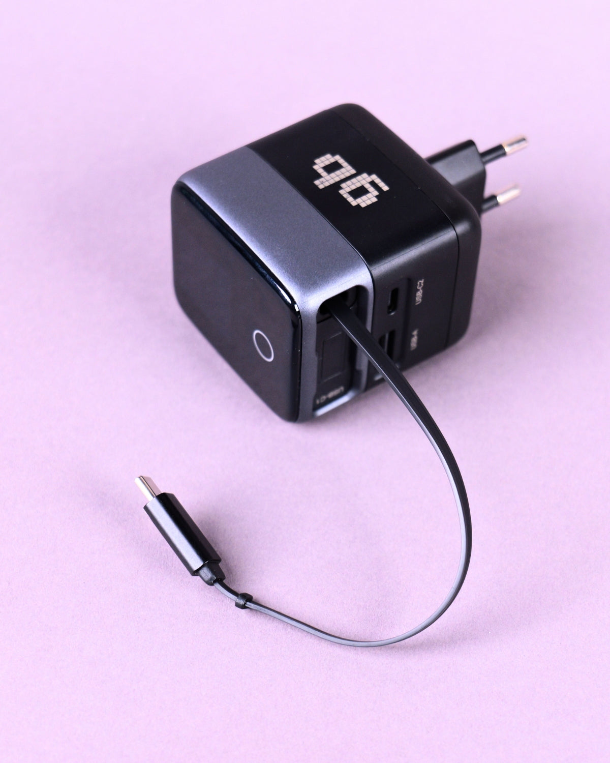 Încărcător rapid GB 70W GaN USB-C, 2x USB-C, 1 x USB-A, Afișaj LED, Power Delivery + PPS