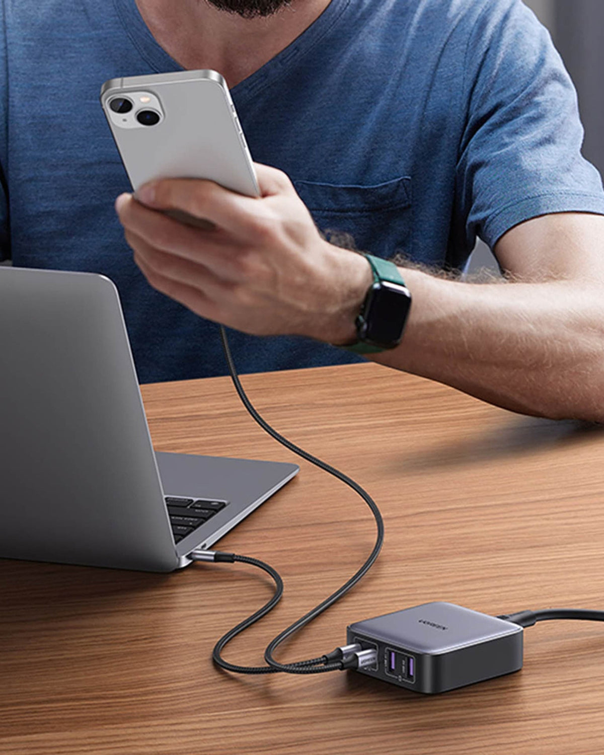 Încărcător 65W USB, 2 x USB-C, 2 x USB, GaN, Fast Charging, QC4.0 + Cablu de Încărcare 2 metri - Ugreen Nexode