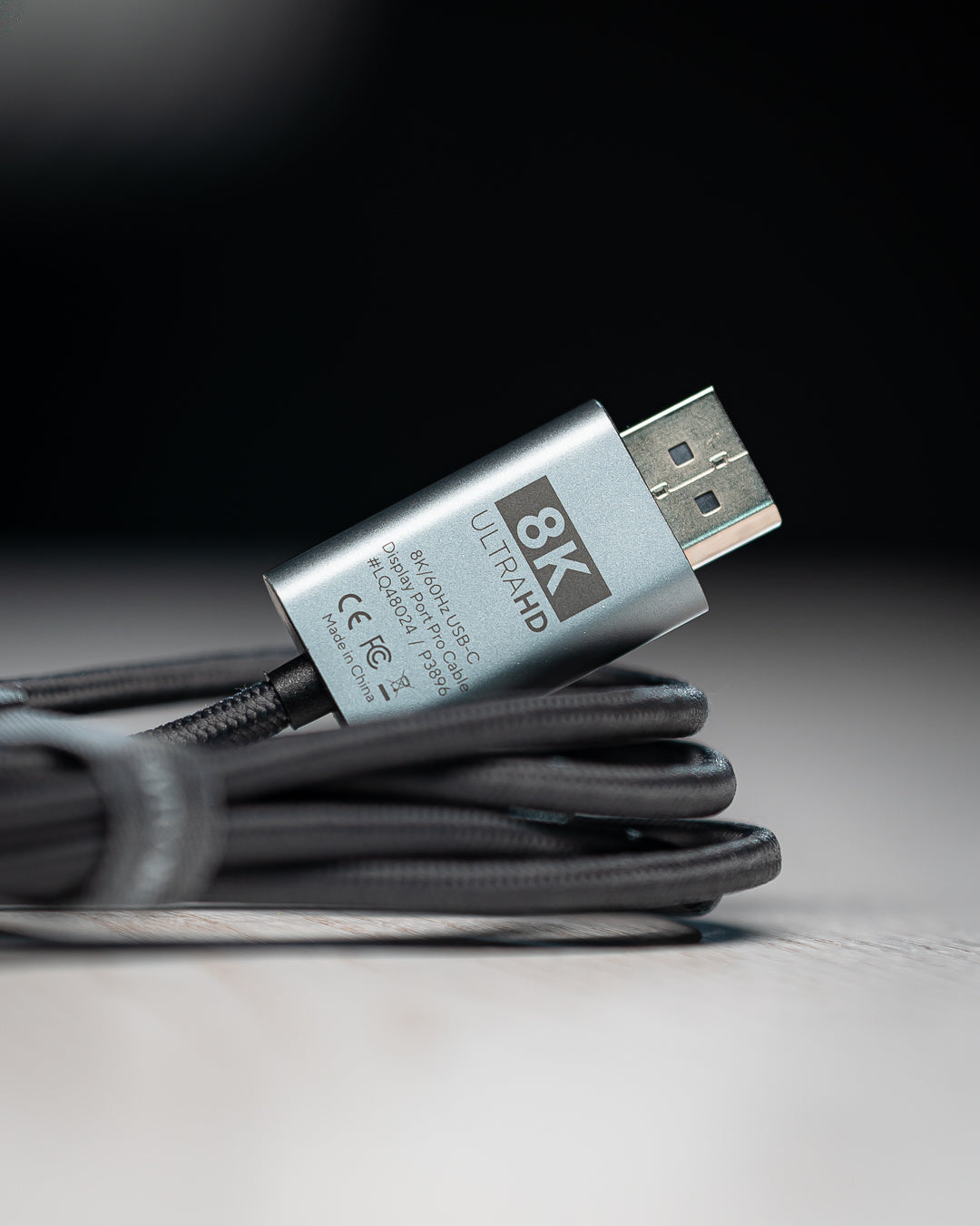 Cablu Linq Pro, USB-C la Display Port, 2 Metri